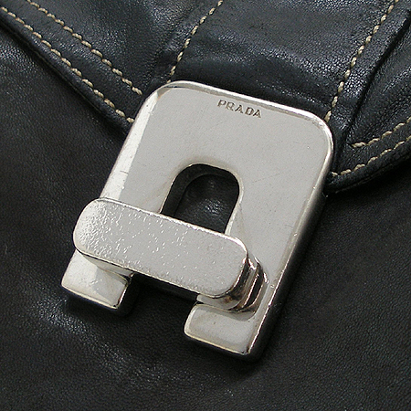 Prada(�����) �������� ��Ʈ�� �̹���4 - ���̺��� �߰���ǰ