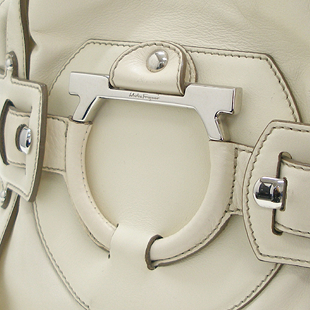 Ferragamo(��󰡸�) 21 7776 ���� ��ġ�� �ΰ� ��� ���̺��� ���� ��Ʈ�� �̹���5 - ���̺��� �߰���ǰ