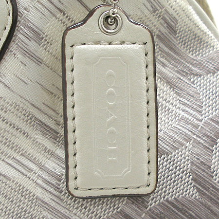 Coach(��ġ) 4837 �ñ׳�ó �к긯 ũ�ν��� �̹���4 - ���̺��� �߰���ǰ