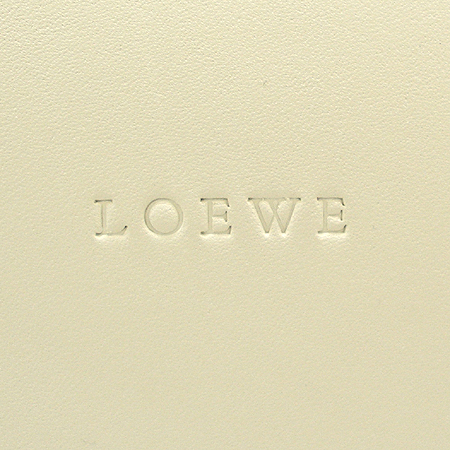 Loewe(�ο���) ���̺��� ���� �簢 ��Ʈ�� �̹���5 - ���̺��� �߰���ǰ