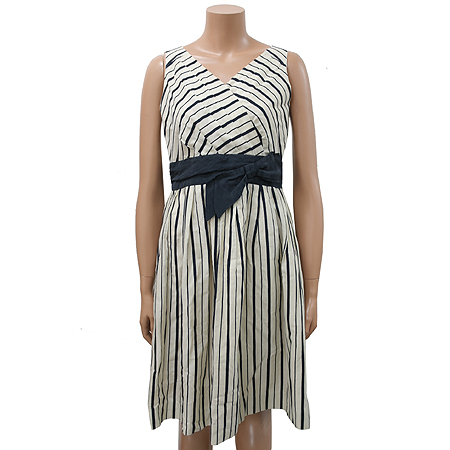 ���Ϻ�  ���ǽ�