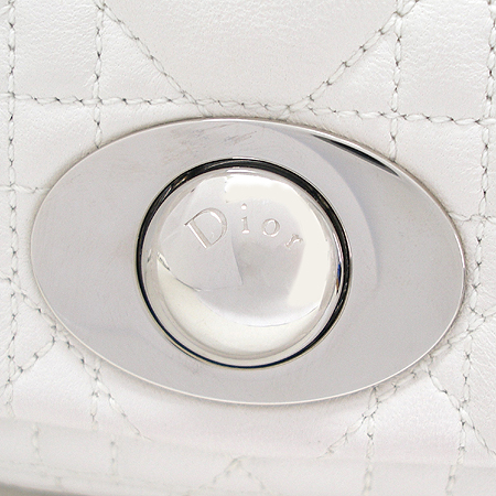 Dior(ũ����î���) ȭ��Ʈ ���� ��� �Ŀ�ġ ����� [��������] �̹���4 - ���̺��� �߰���ǰ