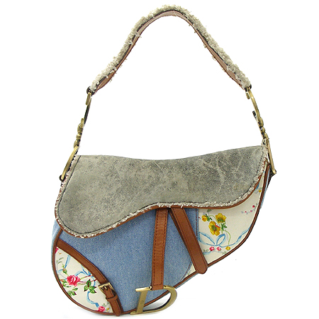 ���  �����