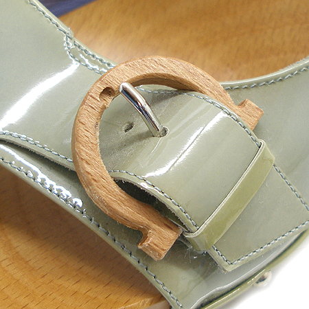 Ferragamo(��󰡸�) ��ġ�� ��� ���̴�Ʈ ���� �̹���5 - ���̺��� �߰���ǰ