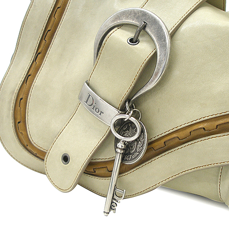 Dior(ũ����î���) ���̺��� ���� ������ ����� [��������] �̹���4 - ���̺��� �߰���ǰ