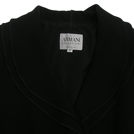 Armani COLLEZIONI(�Ƹ����� �÷�������) 3�ǽ� ���� �̹���4 - ���̺��� �߰���ǰ