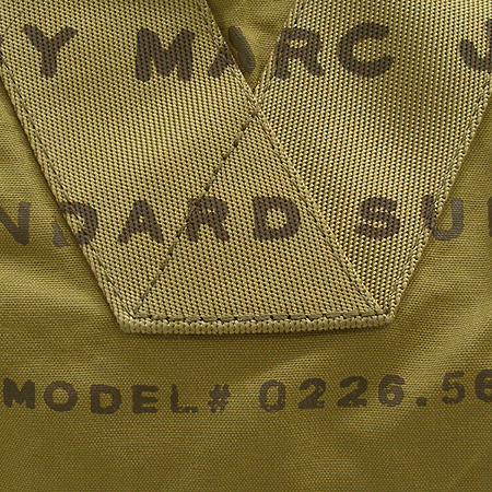 Marc By Marc Jacobs(��ũ���̸�ũ�����߽�) �к긯 ũ�ν��� �̹���4 - ���̺��� �߰���ǰ