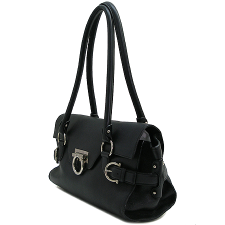 Ferragamo(��󰡸�) 21 4862 ���� ��ġ�� �ΰ� ����� �̹���2 - ���̺��� �߰���ǰ