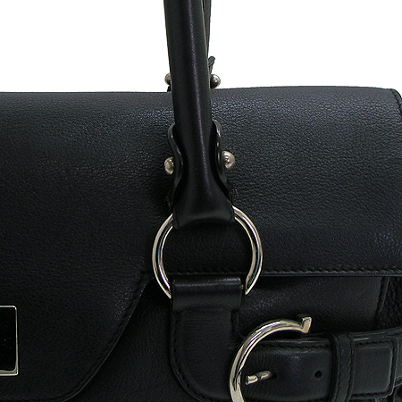 Ferragamo(��󰡸�) 21 4862 ���� ��ġ�� �ΰ� ����� �̹���3 - ���̺��� �߰���ǰ