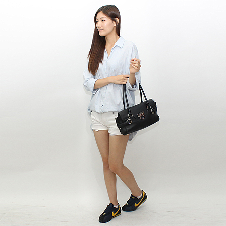 Ferragamo(��󰡸�) 21 4862 ���� ��ġ�� �ΰ� ����� �̹���7 - ���̺��� �߰���ǰ