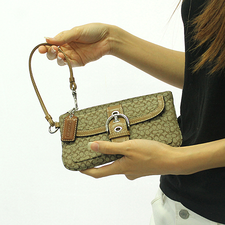 Coach(��ġ) ���� ��Ʈ �ΰ� ��� �ñ׳�ó �ڰ��� �Ŀ�ġ �̹���6 - ���̺��� �߰���ǰ