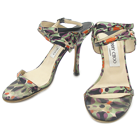 ������  ����