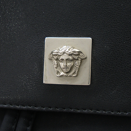 Versace(������ü) �޵λ� ��� ���� �̹���4 - ���̺��� �߰���ǰ
