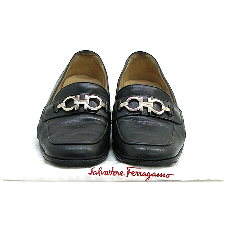 Ferragamo(��󰡸�) 57509 ���� �ΰ� ��ġ�� ��� ������ ���� �̹���5 - ���̺��� �߰���ǰ