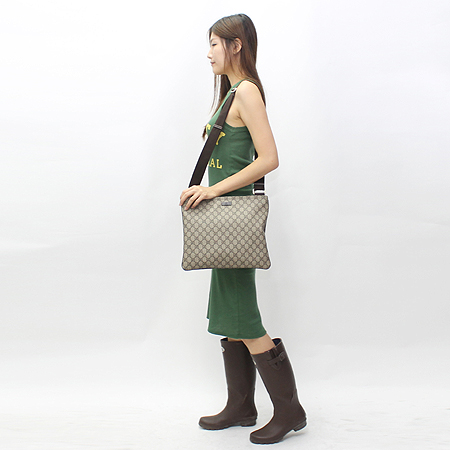Gucci(����) 201446 GG�ΰ� PVC ũ�ν��� �̹���7 - ���̺��� �߰���ǰ