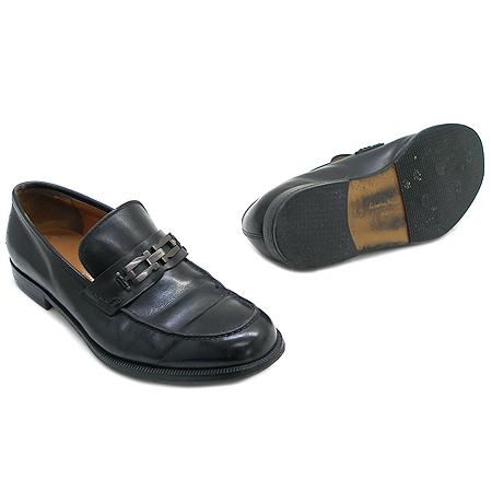 Ferragamo(󰡸) Ż ġ   ̹2 - ̺ ߰ǰ