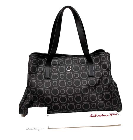Ferragamo(��󰡸�) 21 7918 ��ġ�� �ΰ� PVC ���� ����� [�д����] �̹���3 - ���̺��� �߰���ǰ