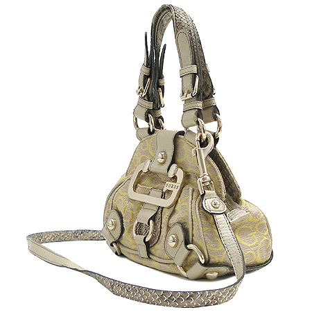 Guess(�Խ�) �ΰ� �ڰ��� ���� ���� ��Ʈ�� + ��� ��Ʈ�� �̹���3 - ���̺��� �߰���ǰ