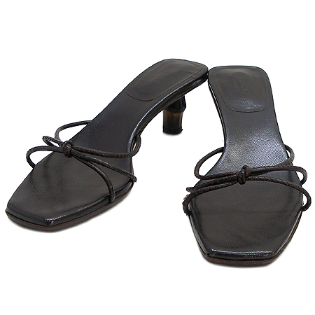 ����  ����