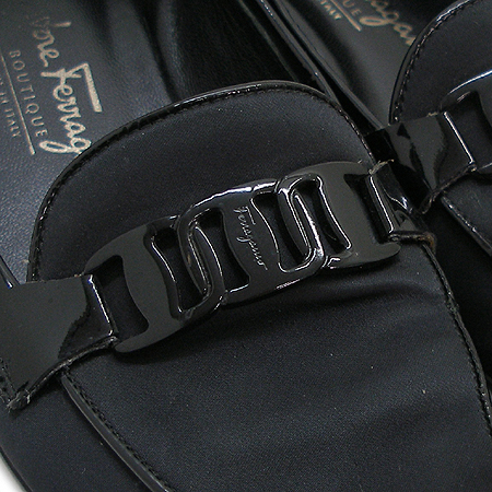 Ferragamo(��󰡸�) 59109 �к긯 �ٶ� �ΰ� ��� ������ ���� �̹���4 - ���̺��� �߰���ǰ