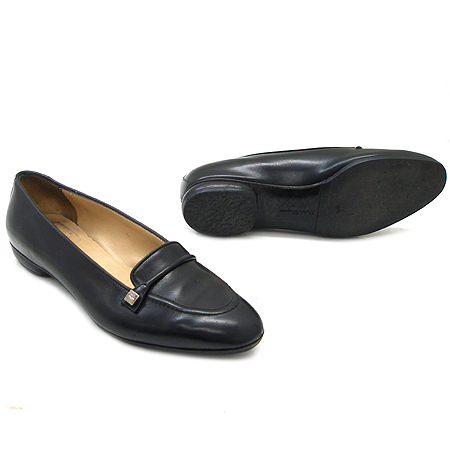 Ferragamo(��󰡸�) 48955 �ΰ� �� ��� ������ ���� �̹���2 - ���̺��� �߰���ǰ