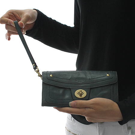 Coach(��ġ) ��ũ �׸� ���� �ΰ� Ŭ��ġ �� ������ �̹���6 - ���̺��� �߰���ǰ