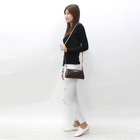 Louis Vuitton(���̺���) M95567 ���׷� ĵ���� ����Ŭ��ġ 2WAY �̹���7 - ���̺��� �߰���ǰ