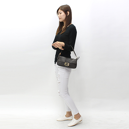 Fendi(���) 8BR101 �������� ���� �ΰ� ��� ��� ���� ������Ƽġ ��������� [��õ ������] �̹���7 - ���̺��� �߰���ǰ
