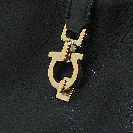 Ferragamo(��󰡸�) 21 5412 ���� ��ġ�� ��Ŭ ���� ����� �̹���4 - ���̺��� �߰���ǰ