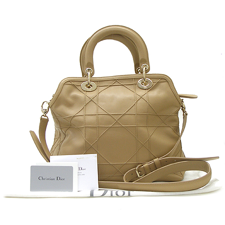 Dior(ũ����î���) ����Ų ���� �׶��� ��Ʈ��+��� ��Ʈ�� [��������] �̹���2 - ���̺��� �߰���ǰ