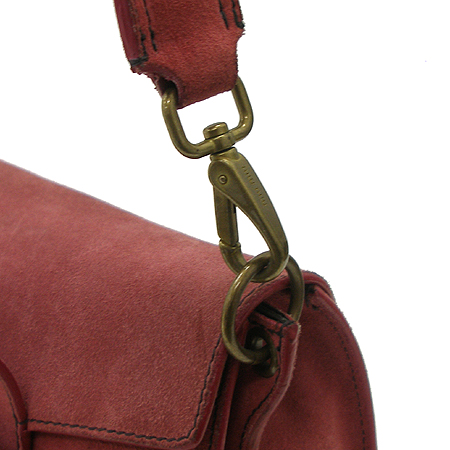 MiuMiu(�̿�̿�) �����̵� ��Ʈ��� ����� �̹���4 - ���̺��� �߰���ǰ