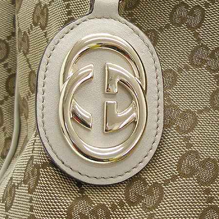 Gucci(����) 211943 GG �ΰ� �𰡵� ��Ű ����� �̹���4 - ���̺��� �߰���ǰ