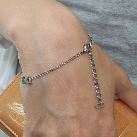 Dior(ũ����î���) �ΰ� ť������ ü�� ���� �̹���7 - ���̺��� �߰���ǰ