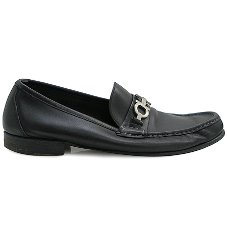 Ferragamo(󰡸)  ġ    ̹3 - ̺ ߰ǰ
