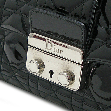 Dior(ũ����î���) ���̴�Ʈ ���̵� ��� ���� ü�� ũ�ν� �� Ŭ��ġ �� [��������] �̹���4 - ���̺��� �߰���ǰ