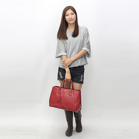 Prada(�����) BN1844 ���ǾƳ� ���� ��Ʈ�� �̹���6 - ���̺��� �߰���ǰ