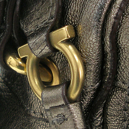 Ferragamo(��󰡸�) 21 6367 ����� �� ���� ũ�ν��� �̹���4 - ���̺��� �߰���ǰ