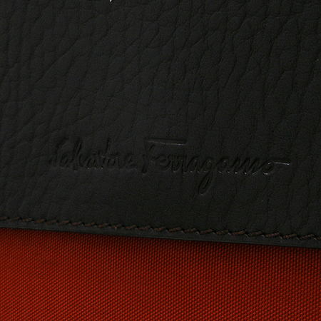 Ferragamo(��󰡸�) 24 6458 �� ���� �к긯 ũ�ν��� �̹���3 - ���̺��� �߰���ǰ