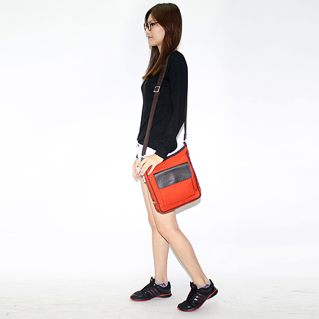 Ferragamo(��󰡸�) 24 6458 �� ���� �к긯 ũ�ν��� �̹���7 - ���̺��� �߰���ǰ