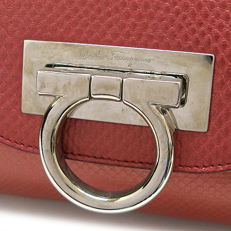 Ferragamo(��󰡸�) 21 4939 ���� ��ġ�� ����� �̹���4 - ���̺��� �߰���ǰ