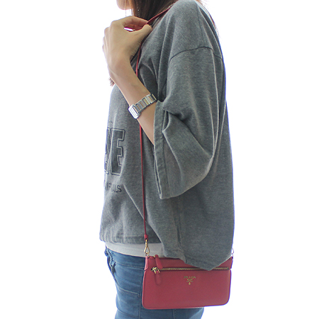 Prada(�����) 1M1187 ��ũ���ǾƳ� ����ΰ� ¤�� �̴� �Ŀ�ġ ũ�ν��� [��������] �̹���7 - ���̺��� �߰���ǰ