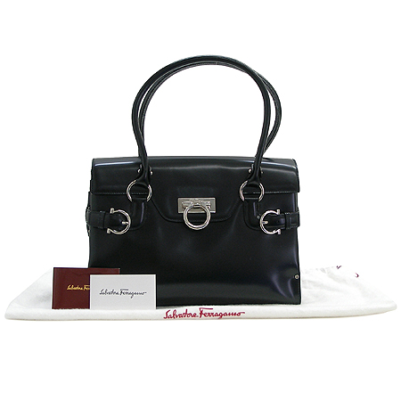 Ferragamo(��󰡸�) 21 4402 ���� ���� ���� ��ġ�� �ΰ� ��Ŭ ��� ��Ʈ�� �̹���5 - ���̺��� �߰���ǰ
