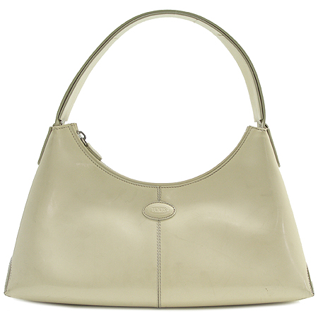 ����  �����