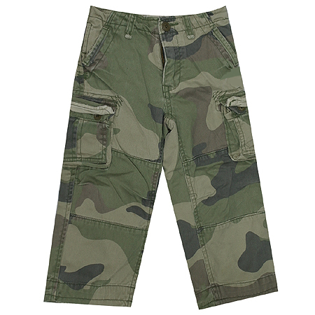 ��  ����