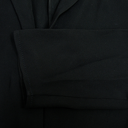 Armani COLLEZIONI(�Ƹ����� �÷�������) ���� �̹���3 - ���̺��� �߰���ǰ