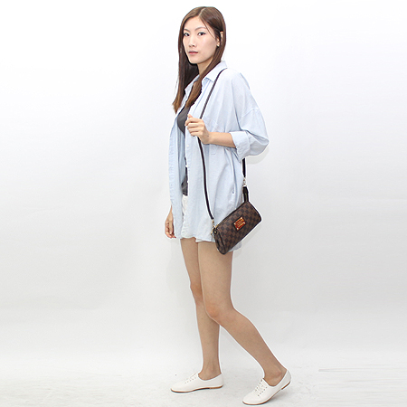 Louis Vuitton(���̺���) N55213 �ٹ̿� ���� ĵ���� ����Ŭ��ġ 2WAY �̹���6 - ���̺��� �߰���ǰ