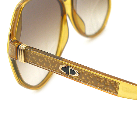 Dior(ũ����î���) 2290 ��Ƽ�� �� ���۶� �̹���4 - ���̺��� �߰���ǰ