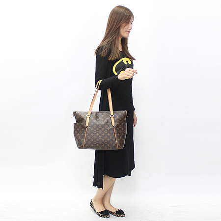Louis Vuitton(���̺���) M56689 ���׷� ĵ���� ��Ż�� MM ����� [��������] �̹���7 - ���̺��� �߰���ǰ