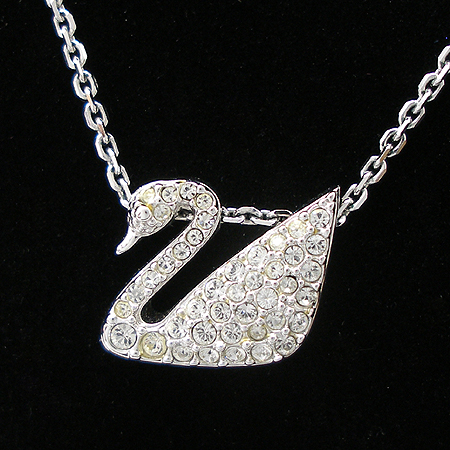 Swarovski(���ͷκ꽺Ű) �ΰ� ũ����Ż ��� ���� ����� �̹���3 - ���̺��� �߰���ǰ