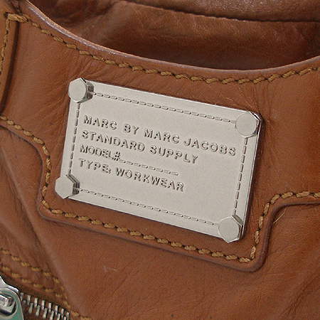 Marc BY Marc Jacobs (��ũ ���� ��ũ �����߽�) �簢 �÷���Ʈ ��� ���� ���� ��Ʈ�� + ��� ��Ʈ�� �̹���4 - ���̺��� �߰���ǰ